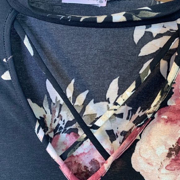 PINK PEONY floral top size Small - Picture 6 of 8